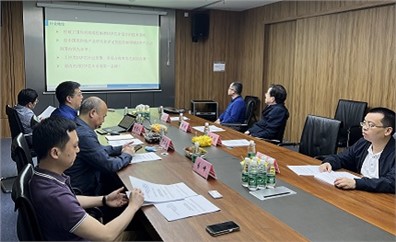 湖南省政協(xié)副主席、工商聯(lián)主席張健一行蒞臨進(jìn)芯電子指導(dǎo)工作